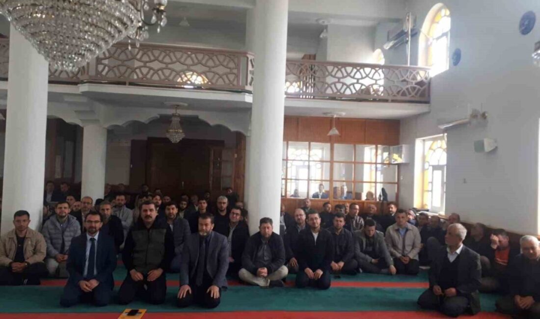 Orman yangınlara karşı cami cemaati bilgilendirildi Bursa Orman Bölge Müdürlüğü ekipleri, camileri gezerek cami cemaatine orman