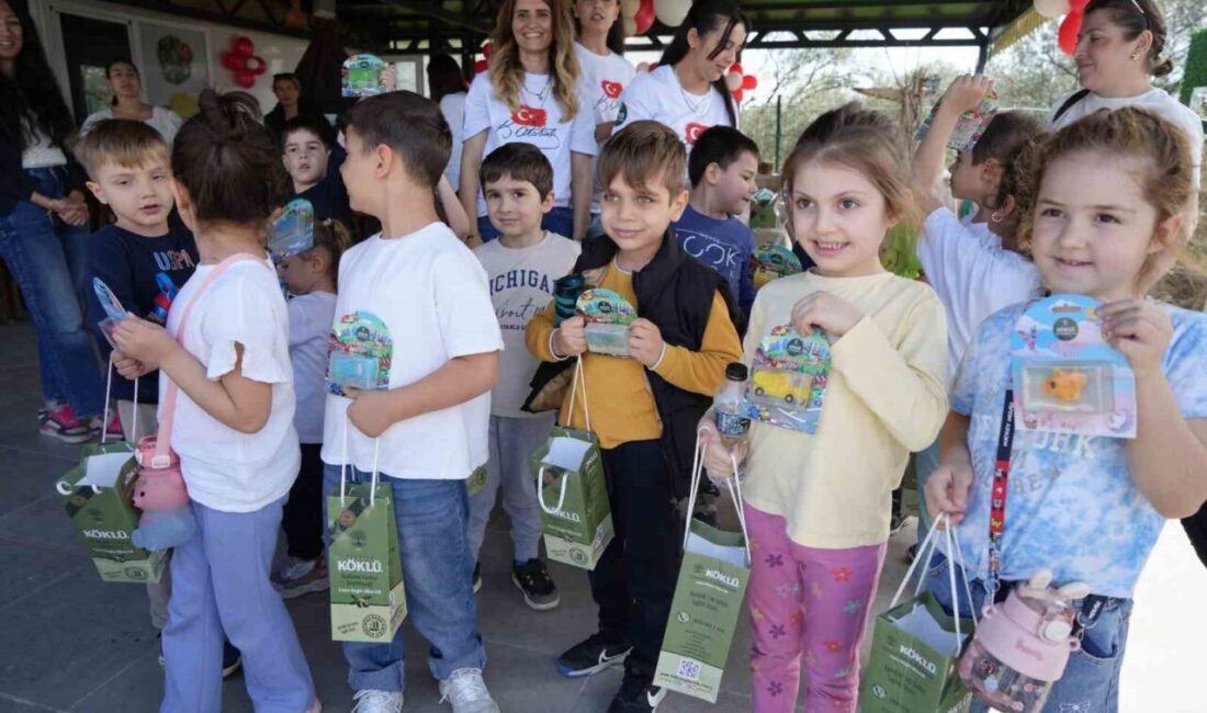 Oyuncaklı sabunla çocuklara hijyen alışkanlığı kazandırıyor Balıkesir’in Ayvalık ilçesinde Zeytin ve zeytinyağı üreticisi Mustafa Kürlek, çocuklara
