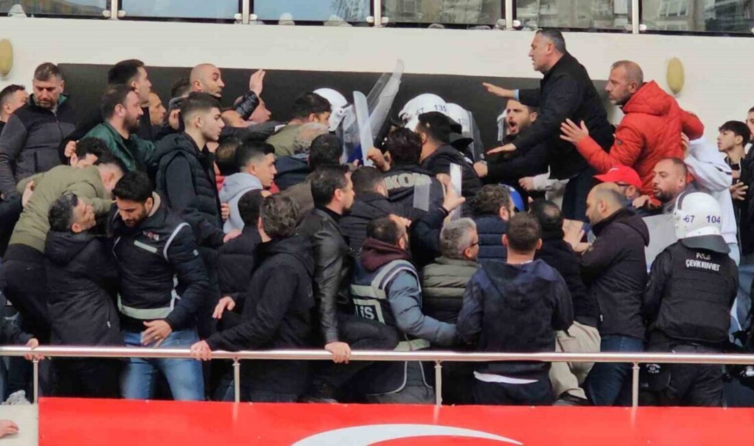 Play-Off maçında polise mukavemette bulunan 3 şüpheliye adli işlem, 27 kişiye seyirden men cezası Zonguldak Emniyet Müdürlüğü, 30 Nisan 2025 tarihinde Kemal Köksal Stadyumu’nda
