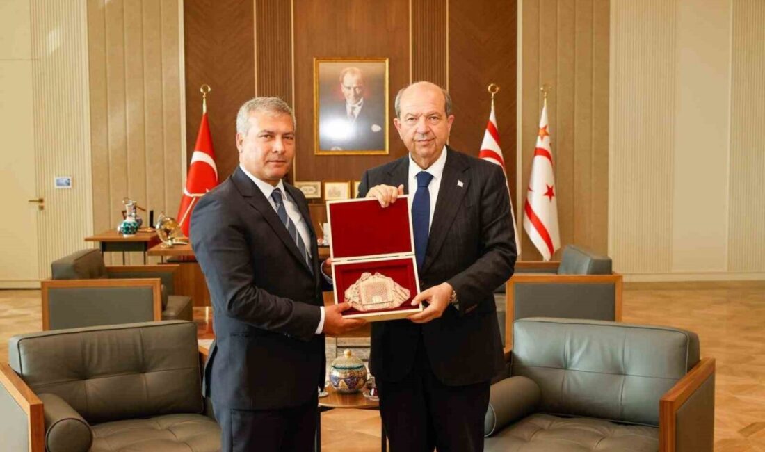 Rektör Adıgüzel’den KKTC’ye uluslararasılaşma odaklı ziyaret Anadolu Üniversitesi Rektörü Prof. Dr. Yusuf Adıgüzel, üniversitenin uluslararasılaşma vizyonu