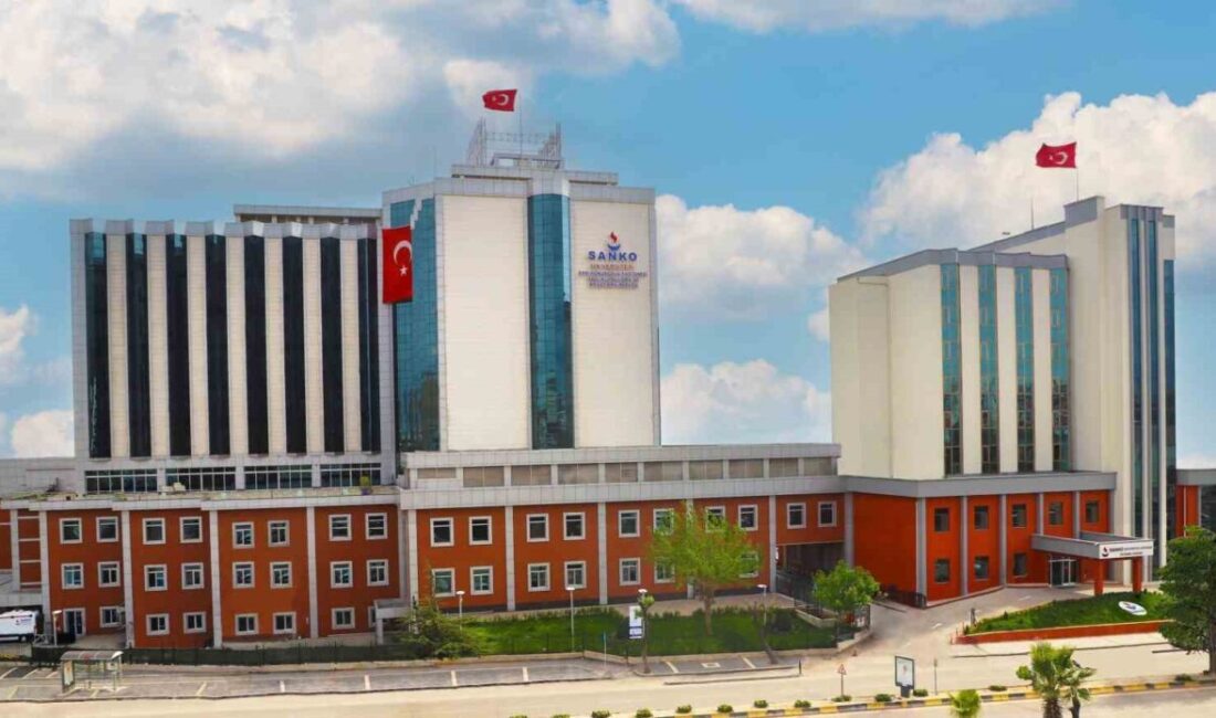 SANKO Üniversitesi Hastanesi’nde KOAH Hastalarına bronkoskopik hacim küçültücü coıl tedavisi uygulaması başladı SANKO Üniversitesi Hastanesi’nde KOAH (Kronik Obstrüktif Akciğer Hastalığı) hastalarına bronkoskopik