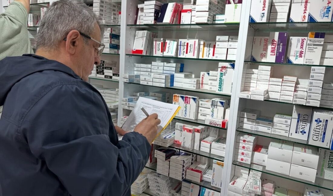 Sinop’ta eczane denetimi Sinop İl Sağlık Müdürlüğü tarafından kent genelinde faaliyet gösteren eczanelerde