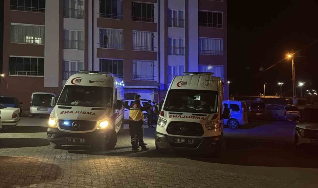 Sivas’ta korkunç cinayet: İki kardeş boğazları kesilmiş olarak bulundu Sivas’ta iki kardeş evlerinde boğazları kesilerek öldürülmüş olarak bulundu. Edinilen