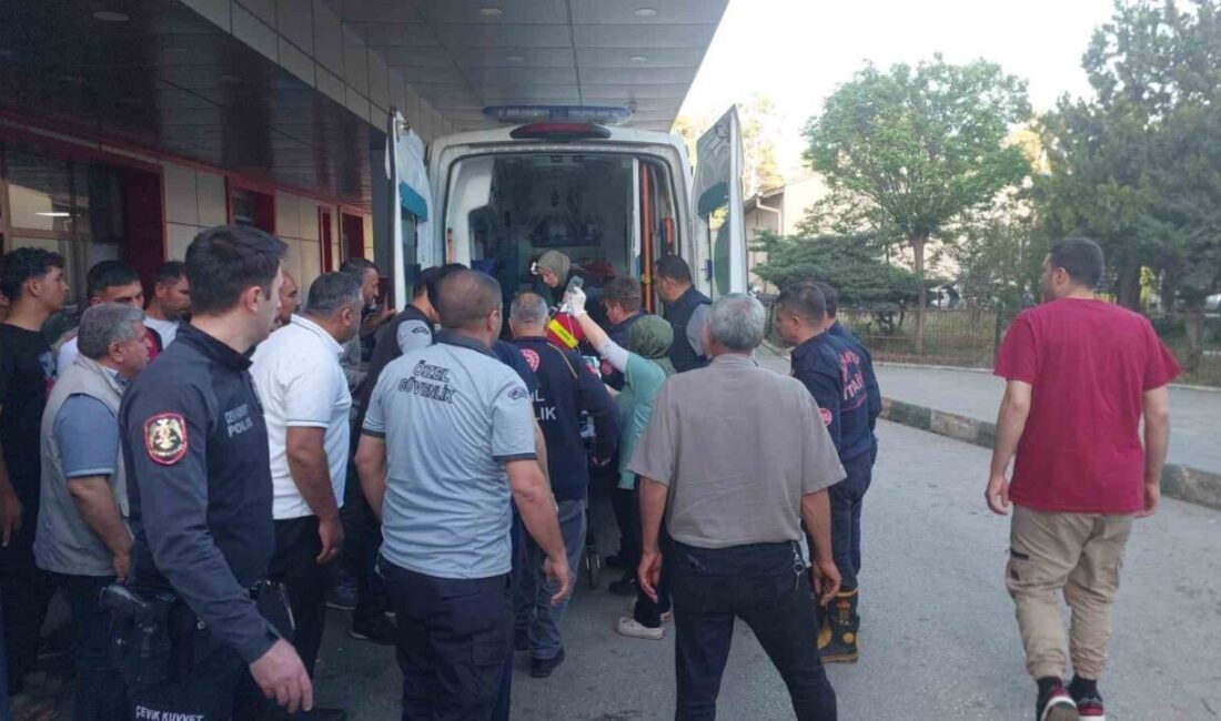 Sulama kanalı düşen çocuğu annesi kurtardı Gaziantep’in Nizip ilçesinde düştüğü sulama kanalından annesi tarafından kurtarılan 6