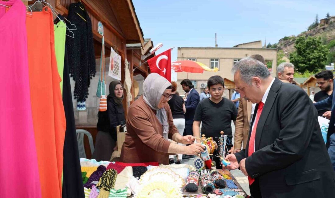 Talas’ta bu Pazar ayın ilk ‘Maharetli Eller’i Talas Belediyesi’nin kadın girişimcilere destek amacıyla Maharetli Eller Kadın Girişimi