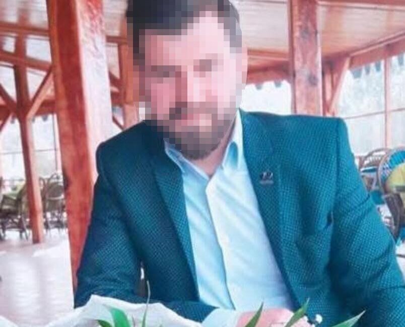 Tartıştığı kayınvalidesini bıçaklayarak öldürdü Yozgat’ta borçları yüzünden kayınvalidesiyle tartışan bir kişi kayınvalidesini bıçaklayarak öldürdü.