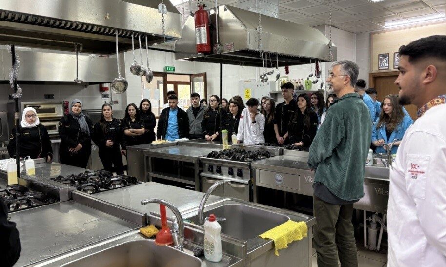Tavşanlı Hayme Ana MTAL’den Afyonkarahisar’a Gastronomi ve Kültür gezisi Tavşanlı Hayme Ana Mesleki ve Teknik Anadolu Lisesi Yiyecek İçecek