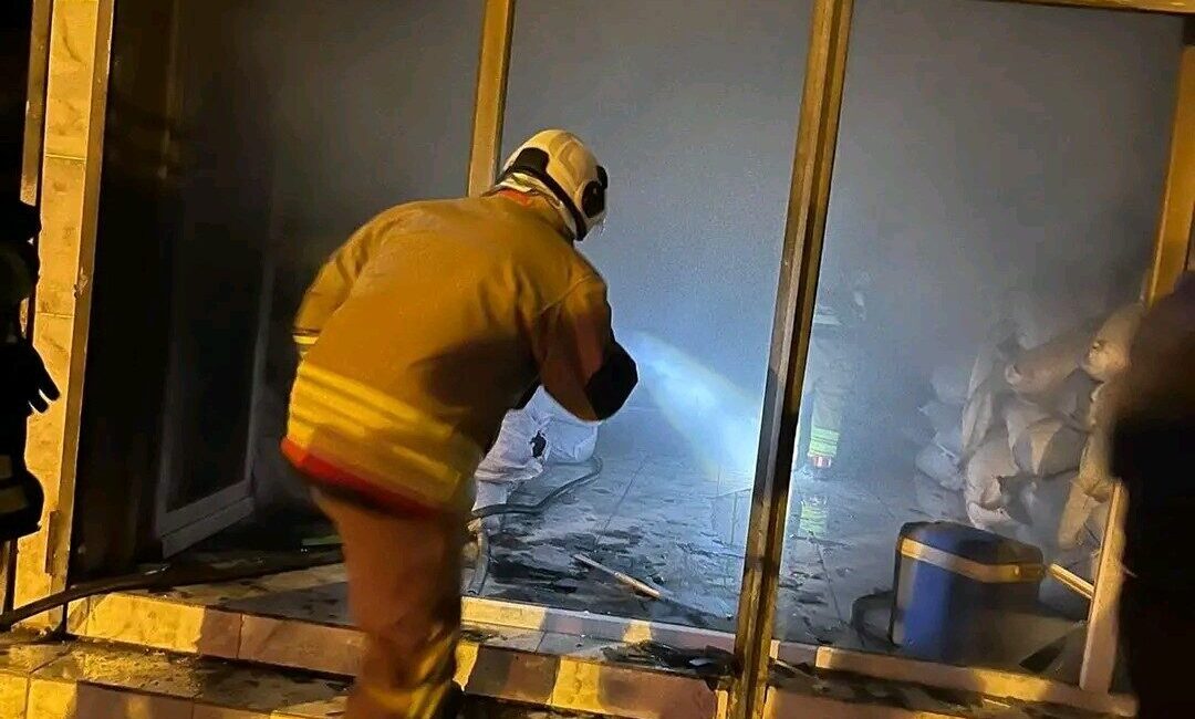 Tekstil deposunda korkutan yangın Hatay’ın Antakya ilçesinde tekstil deposunda çıkan yangın büyümeden söndürüldü. Yangın,