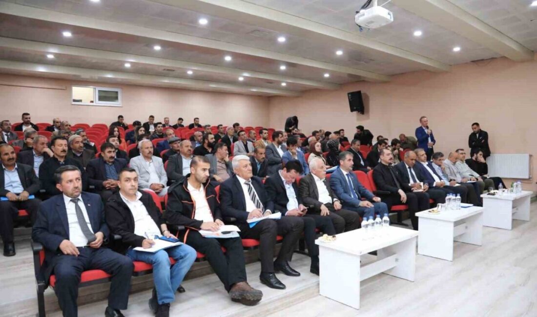 Van Büyükşehir Belediyesi, Çatak ve Bahçesaray’da mahalle muhtarları ile buluştu Van Büyükşehir Belediyesi, mahalle muhtarları buluşmalarını Çatak ve Bahçesaray ilçeleri