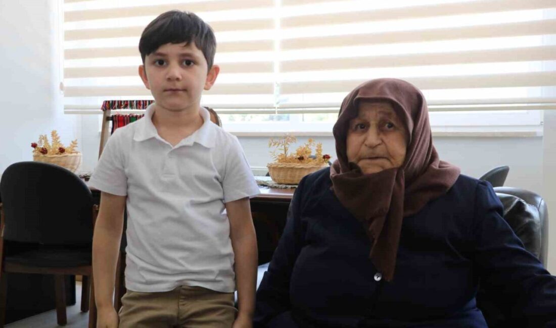 Vefa ve gurur bir arada: Şehit annesi, oğlunun adını taşıyan kurumu torunuyla ziyaret etti Şırnak’ın Uludere ilçesinde 2007 yılında şehit olan Piyade Er Himmet