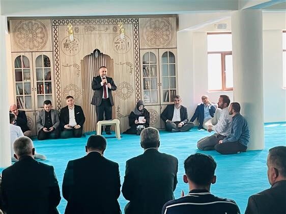 Vekaletle kurban kesim organizasyonu tanıtıldı Hakkari İl Müftülüğünce, merkez ve köylerde görev yapan görevlilere yönelik