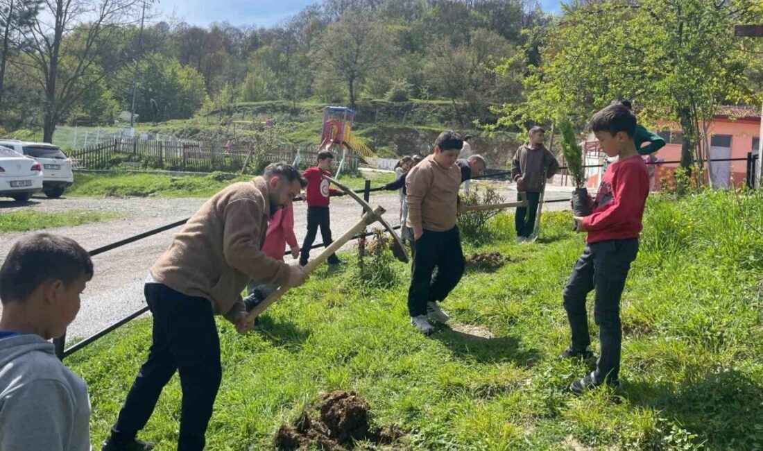Yakakent’te “İyilikle Dönüştür” projesi Samsun’un Yakakent ilçesinde anlamlı bir sosyal sorumluluk projesine imza atıldı.