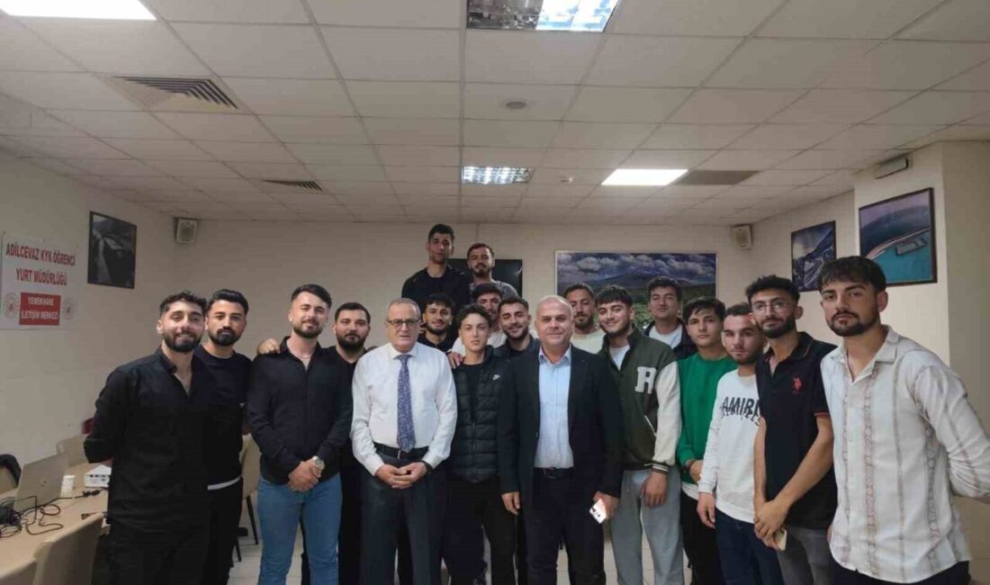‘Yaşayan İnsan Hazinesi’ Birol, öğrencilerle bir araya geldi “Ülkemizin Yaşayan İnsan Hazinesi” ödülüne layık görülen üçüncü kuşak baston