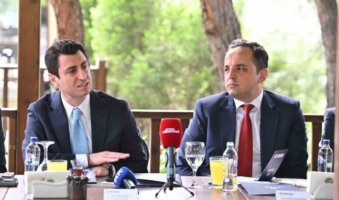 Yeni nesil meslekler için 8 milyar liralık dev bütçe Milli Eğitim Bakan Yardımcısı Muhammet Bilal Macit, Bursa Ticaret ve