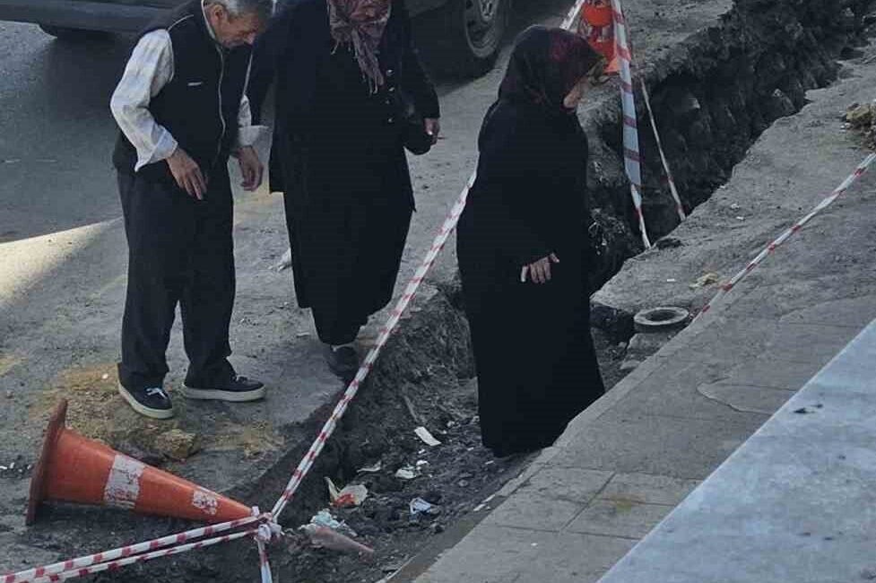 Zonguldak’ta alt yapı çalışması tehlikeye davetiye çıkartıyor Zonguldak’ta bir süre önce alt yapı çalışması için kazılan yolda