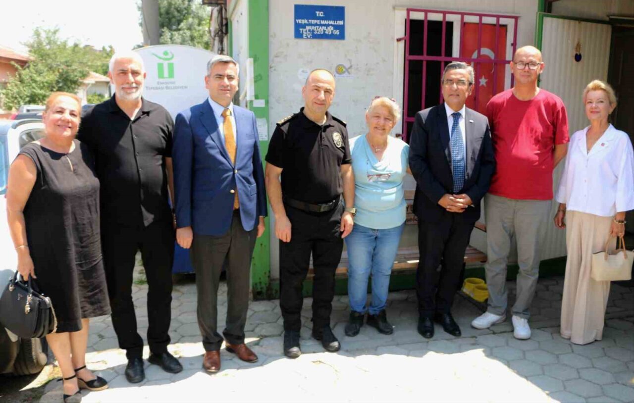 Eskişehir’in Yeşiltepe mahallesindeki vatandaşlara 10 yıldır düzenli olarak aşure ikram
