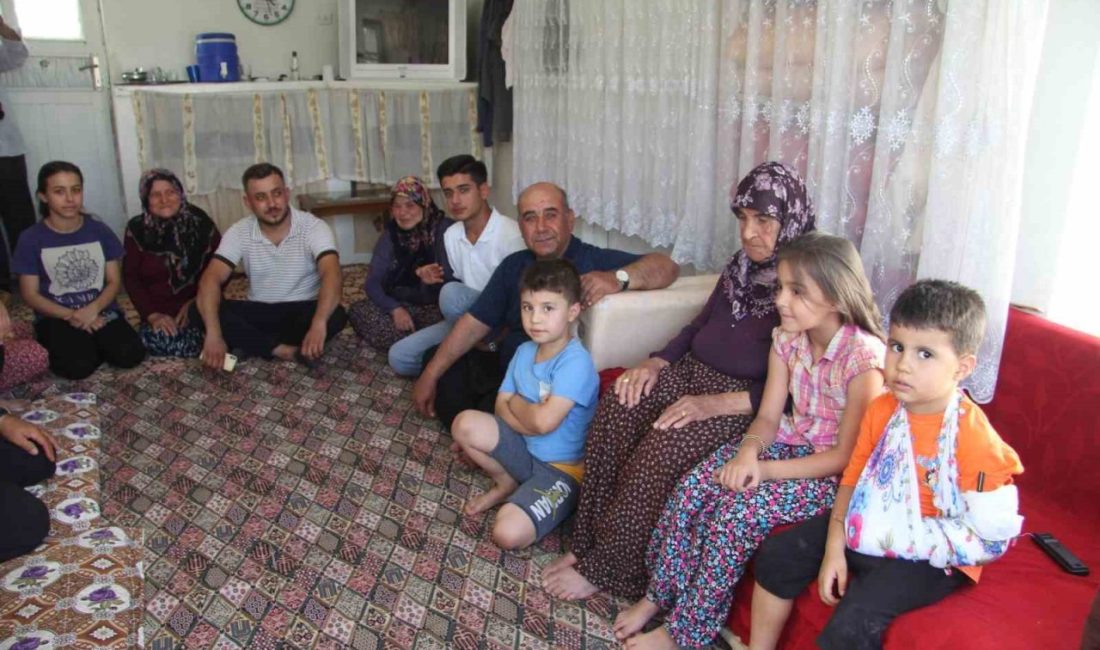 Gaziantep’in Nizip ilçesinde yaşayan 101 yaşındaki Ayşe Uğur, ilerlemiş yaşına