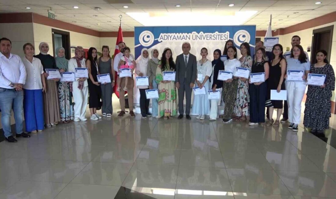 T.C. Cumhurbaşkanlığı himayelerinde, Yunus Emre Enstitüsü koordinatörlüğünde yürütülen “Türkçe Yaz