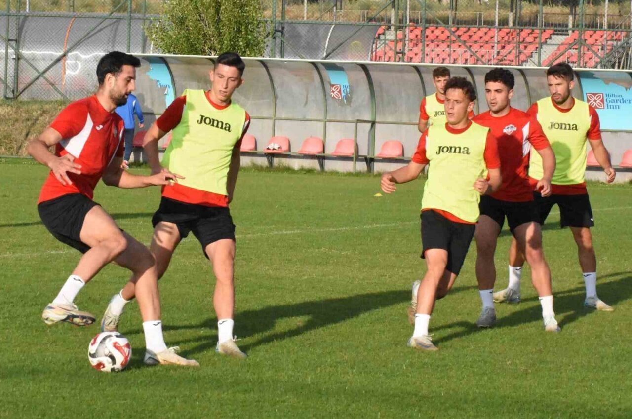 1461 Trabzon FK, yeni sezon hazırlıklarının 2. etabı için Erzurum’a