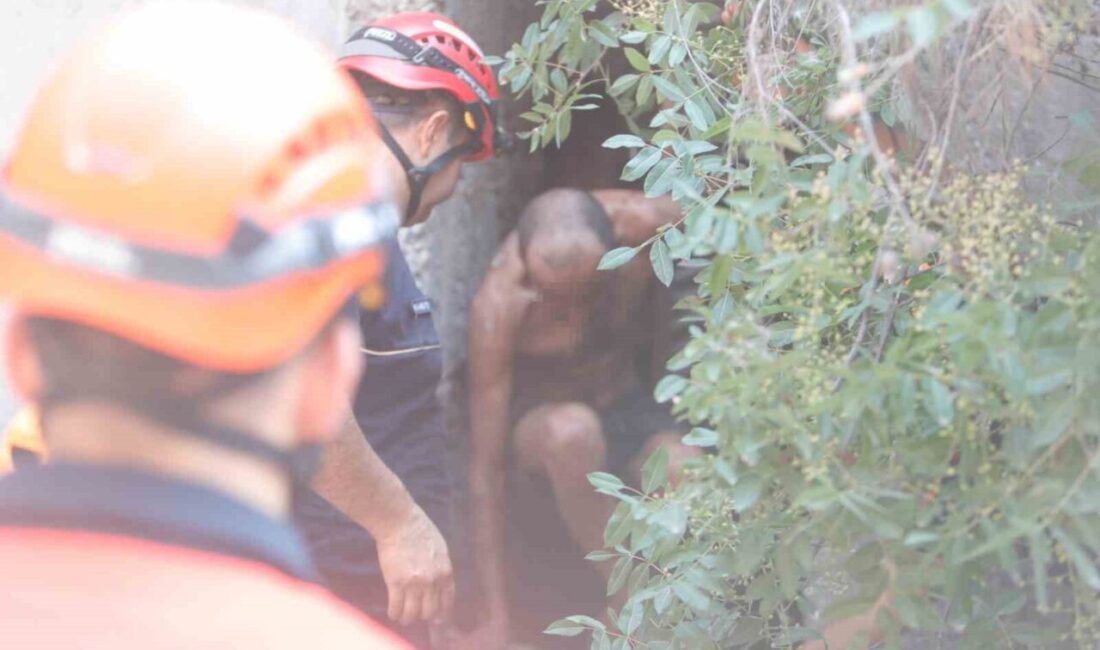 Antalya’da 15 metrelik kayalık alandan yuvarlanan ve iki kaya arasındaki