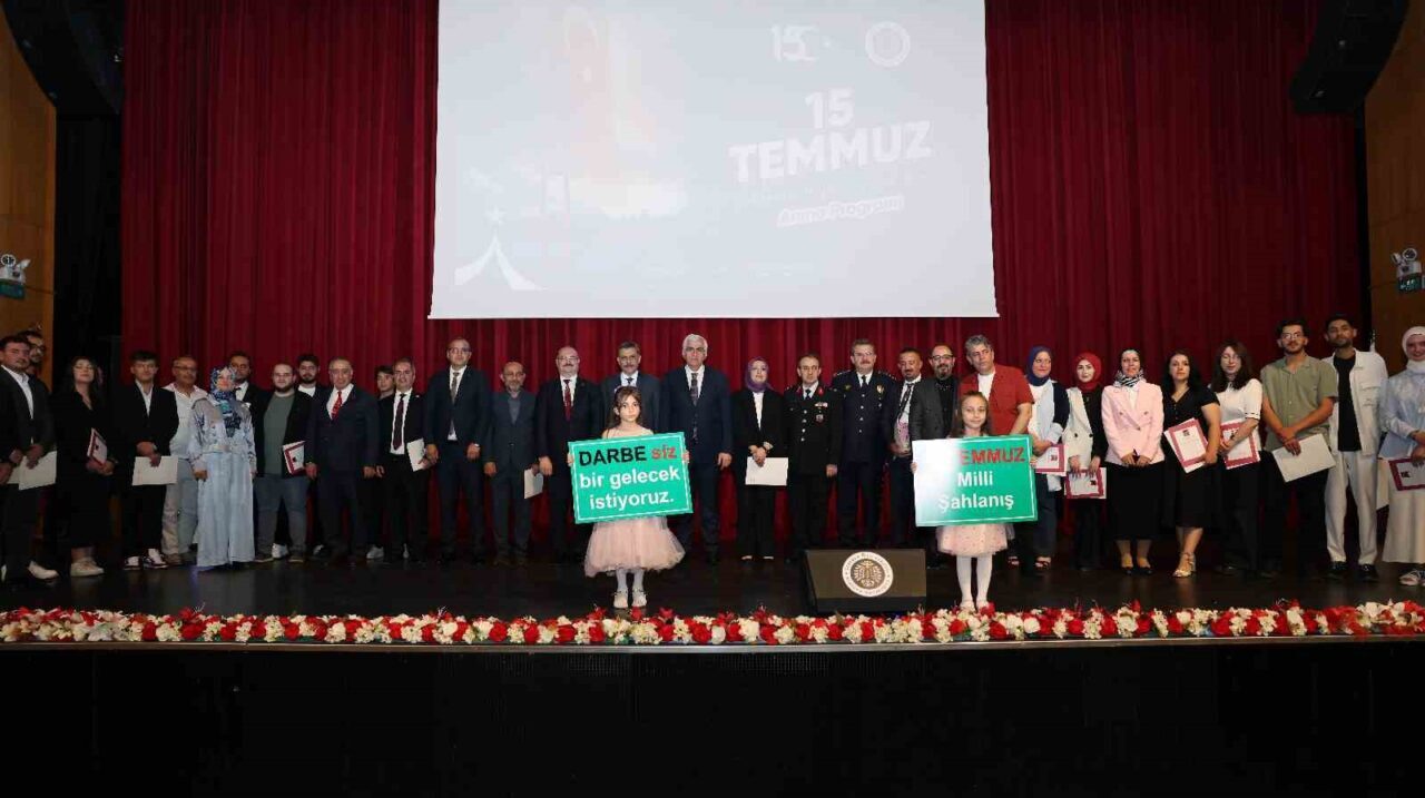 15 Temmuz Demokrasi ve Milli Birlik Gününün 9. yıldönümünde, şehitleri