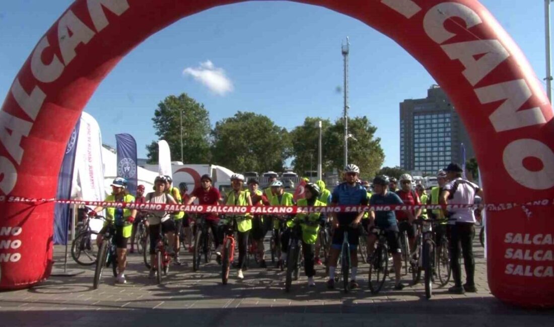 İstanbul’da, 15 Temmuz Derneği tarafından yaklaşık 500 sporcunu katıldığı bisiklet