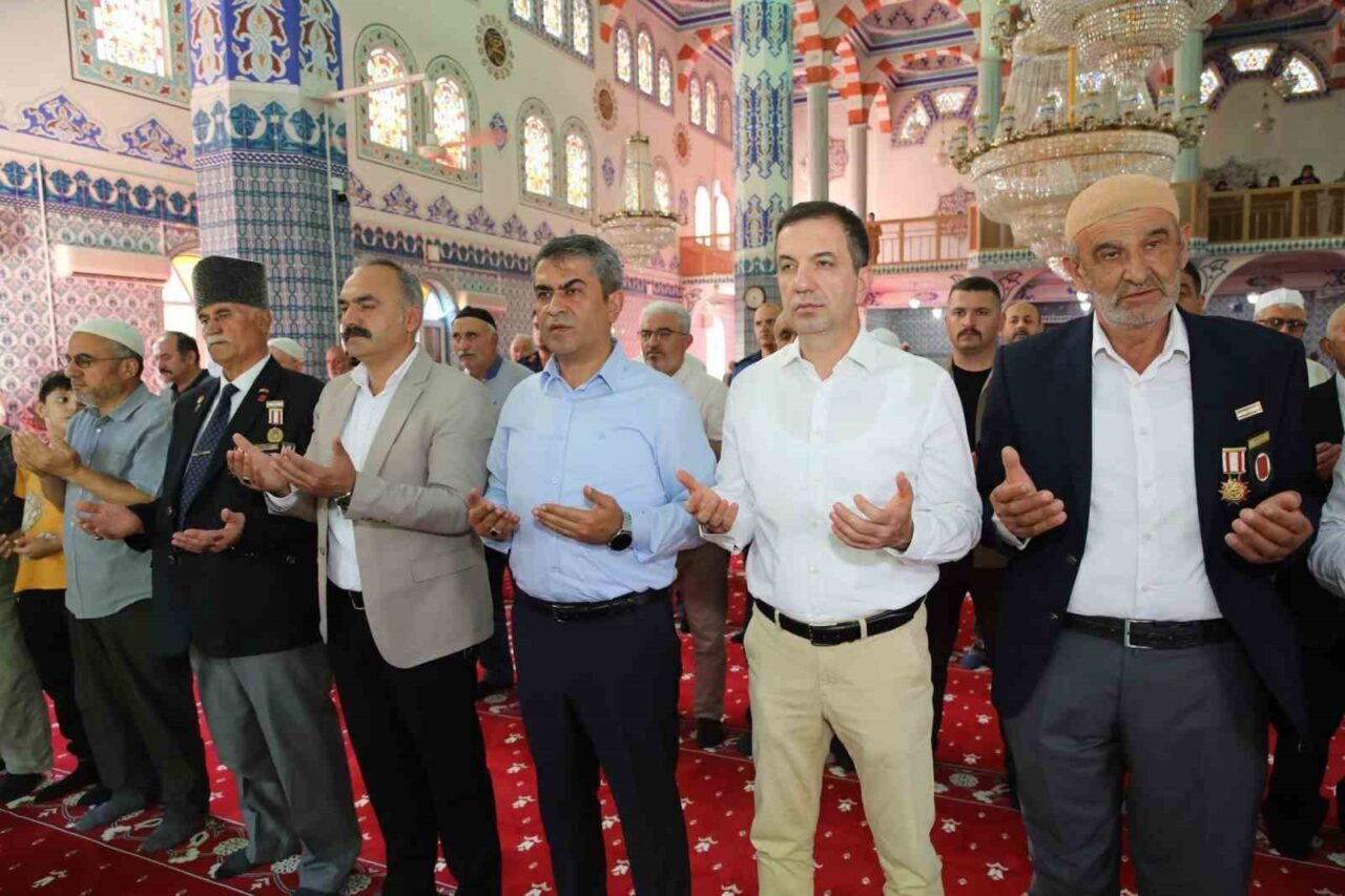 Amasya’nın Suluova ilçesinde, 15 Temmuz Demokrasi ve Millî Birlik Günü