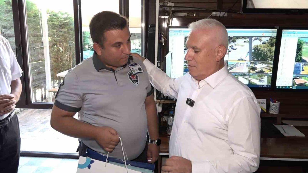 Bursa’da Nilüfer Çayına düşen 1,5 yaşındaki çocuğu boğulmaktan kurtaran Bursa