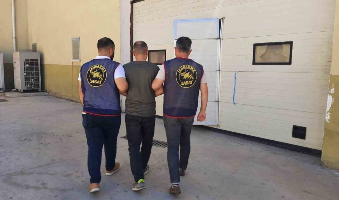 Gaziantep’te 19 ayrı suç kaydı bulunan ve hakkında “14 yıl