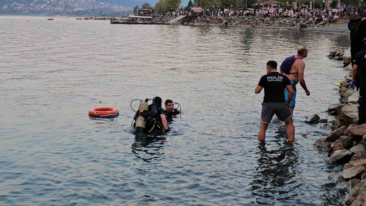 Sakarya’da yüzmek için Sapanca Gölü’ne giren 21 yaşındaki genç, boğularak