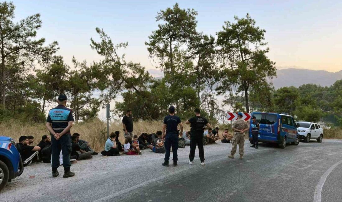 Muğla’nın Marmaris ilçesi Hisarönü koyunda 3’ü çocuk 22 düzensiz göçmen