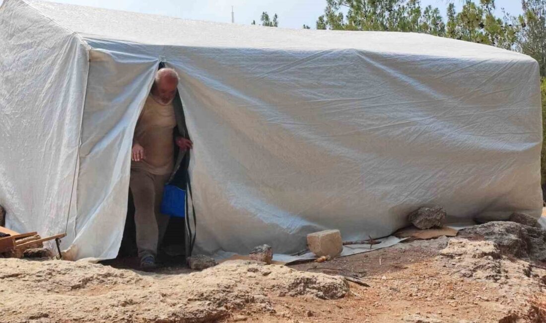 Adana’da 3 yıl önce 6 çocukla birlikte eşinin terk ettiği