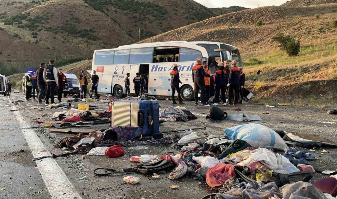 Sivas’ın İmranlı ilçesinde meydana gelen trafik kazasında 4 kişinin hayatını