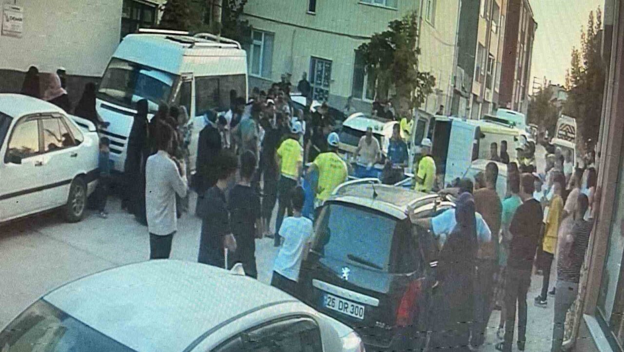 Eskişehir’de 4 yaşındaki çocuğun bir otomobilin tekerinin altında ezilerek hayatını