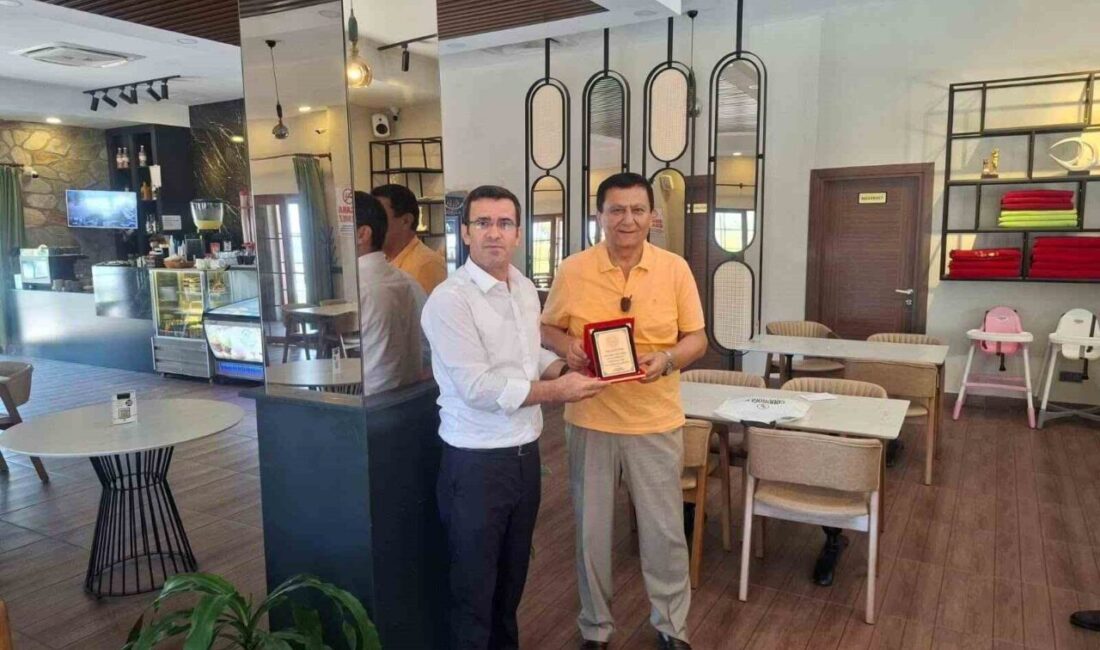 Sarıgöl Mesleki ve Teknik Anadolu Lisesi Müdürü Ali Altıntaş, 25