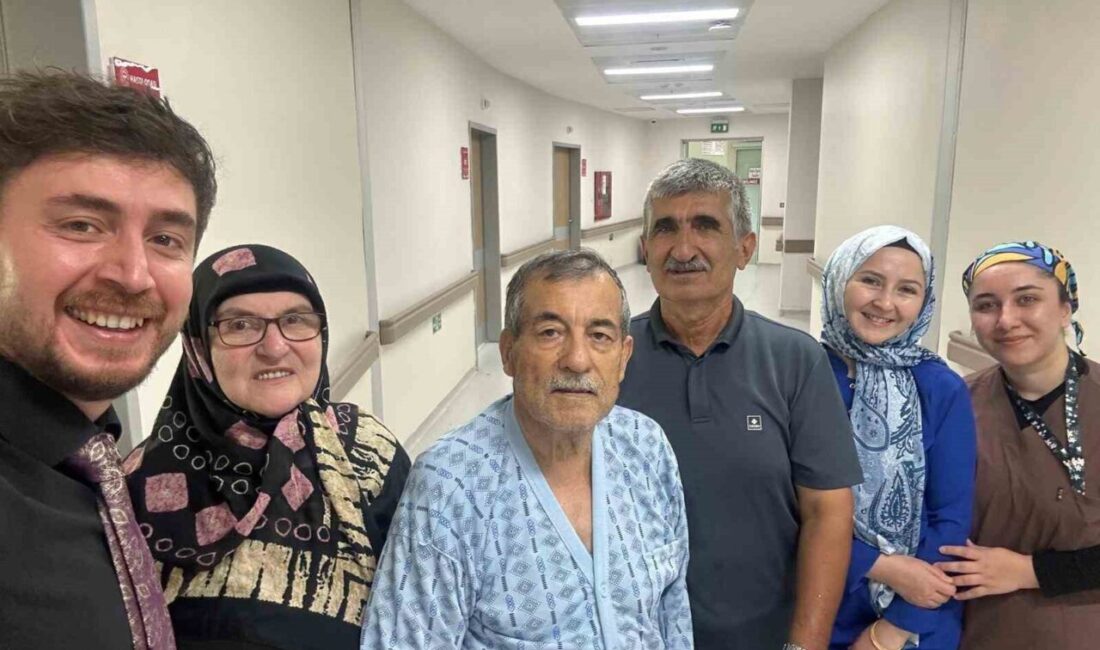 Bayburt Devlet Hastanesinde bir hastaya kapalı yöntemle akciğer ameliyatı yapıldı.