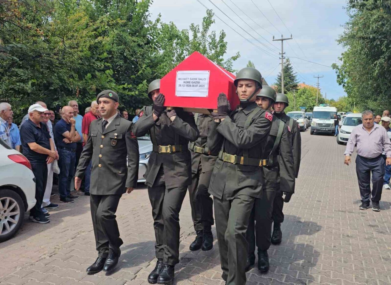 Kastamonu’nun Cide ilçesinde 97 yaşında hayatını kaybeden Kore gazisi düzenlenen