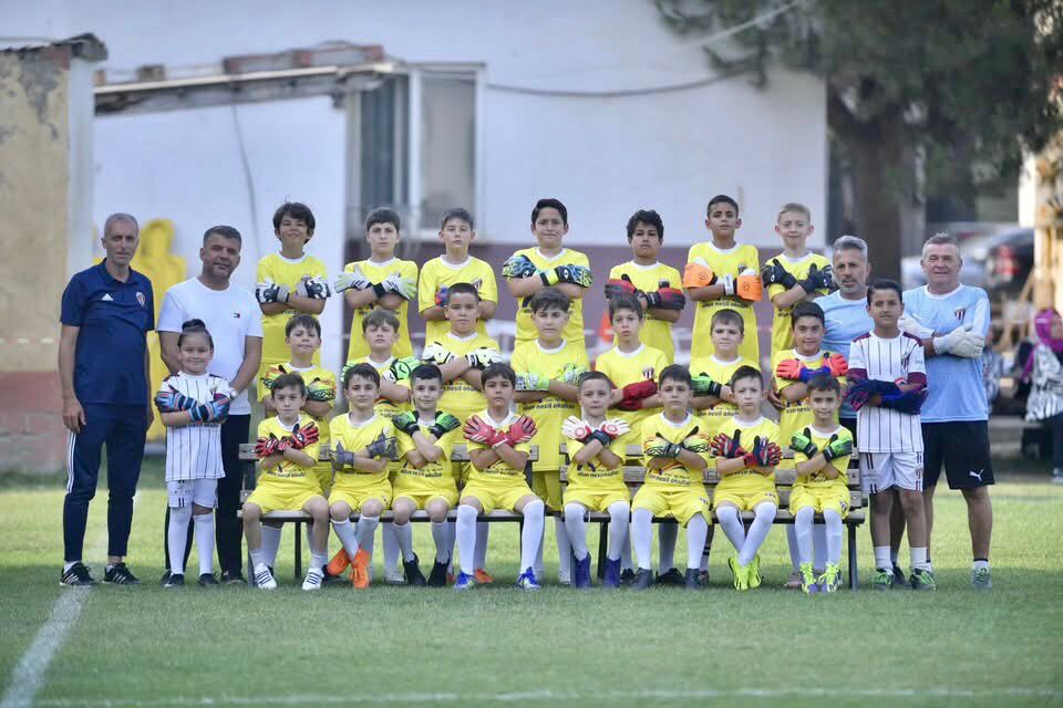 İNEGÖLSPOR’UN YAZ OKULUNDA YETENEKLERİ İLE ÖNE ÇIKTILAR. 24 KÜÇÜK SPORCUKALEÇİ