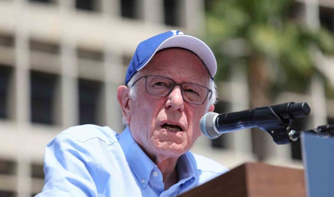 Yahudi kökenli ABD’li Senatör Bernie Sanders, ABD’nin İsrail’e yönelik askeri