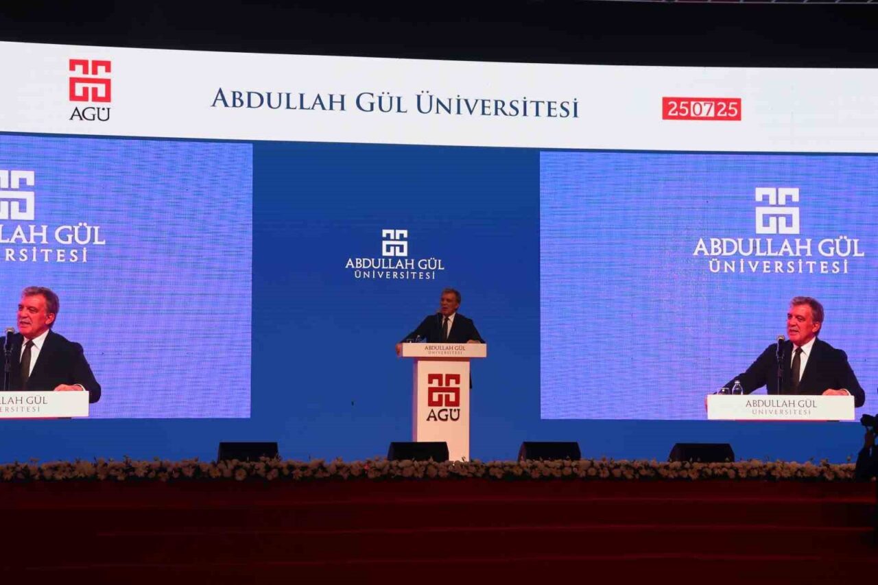 Eski Cumhurbaşkanı Abdullah Gül, “Dünya hiç görülmediği kadar kural tanımaz,