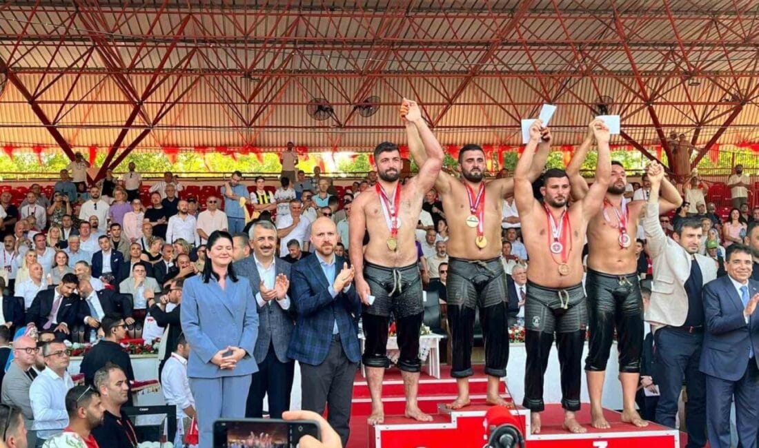 Gölcük Belediyespor pehlivanı Abdulrefik Öner, 664. Kırkpınar Yağlı Güreşleri’nde sergilediği