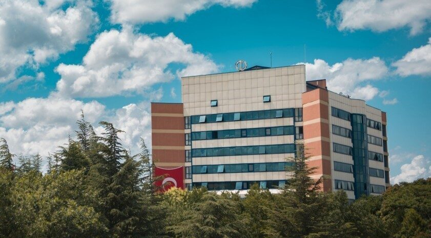 Eskişehir’de bulunan Anadolu Üniversitesi, Açıköğretim Sisteminde önemli bir yapısal değişikliğe