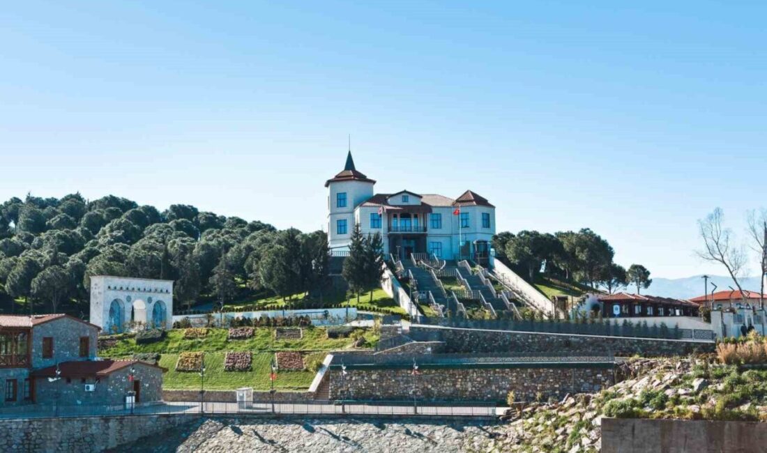 Cumhurbaşkanı Recep Tayyip Erdoğan tarafından açılışı yapılan Adnan Menderes Demokrasi