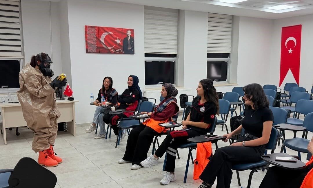 AFAD Şırnak İl Müdürlüğü, kurum bünyesinde staj yapan öğrencilere yönelik