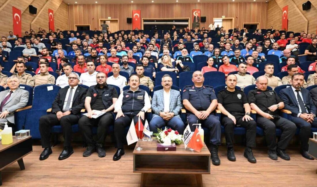 Eskişehir Valisi Hüseyin Aksoy, Afet ve Acil Durum Yönetimi Başkanı