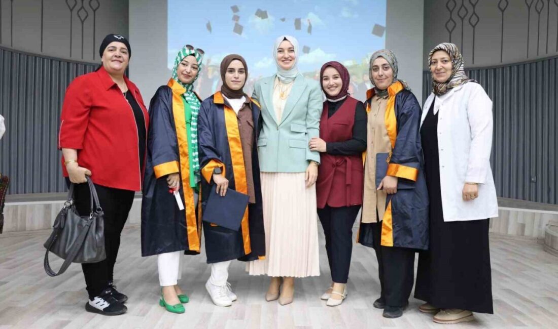 Ağrı Valiliği himayelerinde, İl Milli Eğitim Müdürlüğü tarafından yürütülen Anne