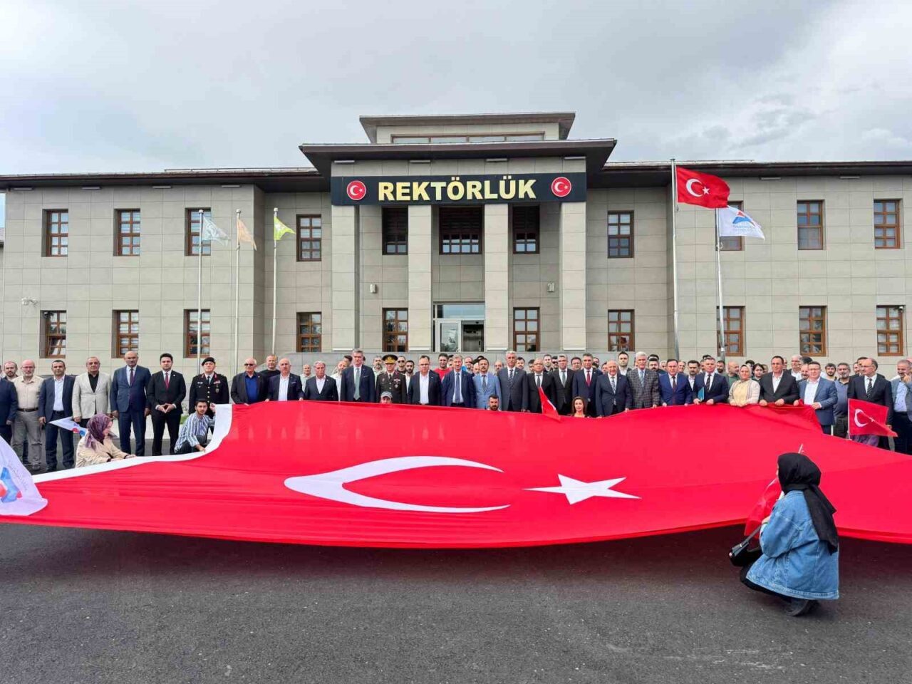 Ağrı İbrahim Çeçen Üniversitesi (AİÇÜ) ev sahipliğinde, 15 Temmuz Demokrasi