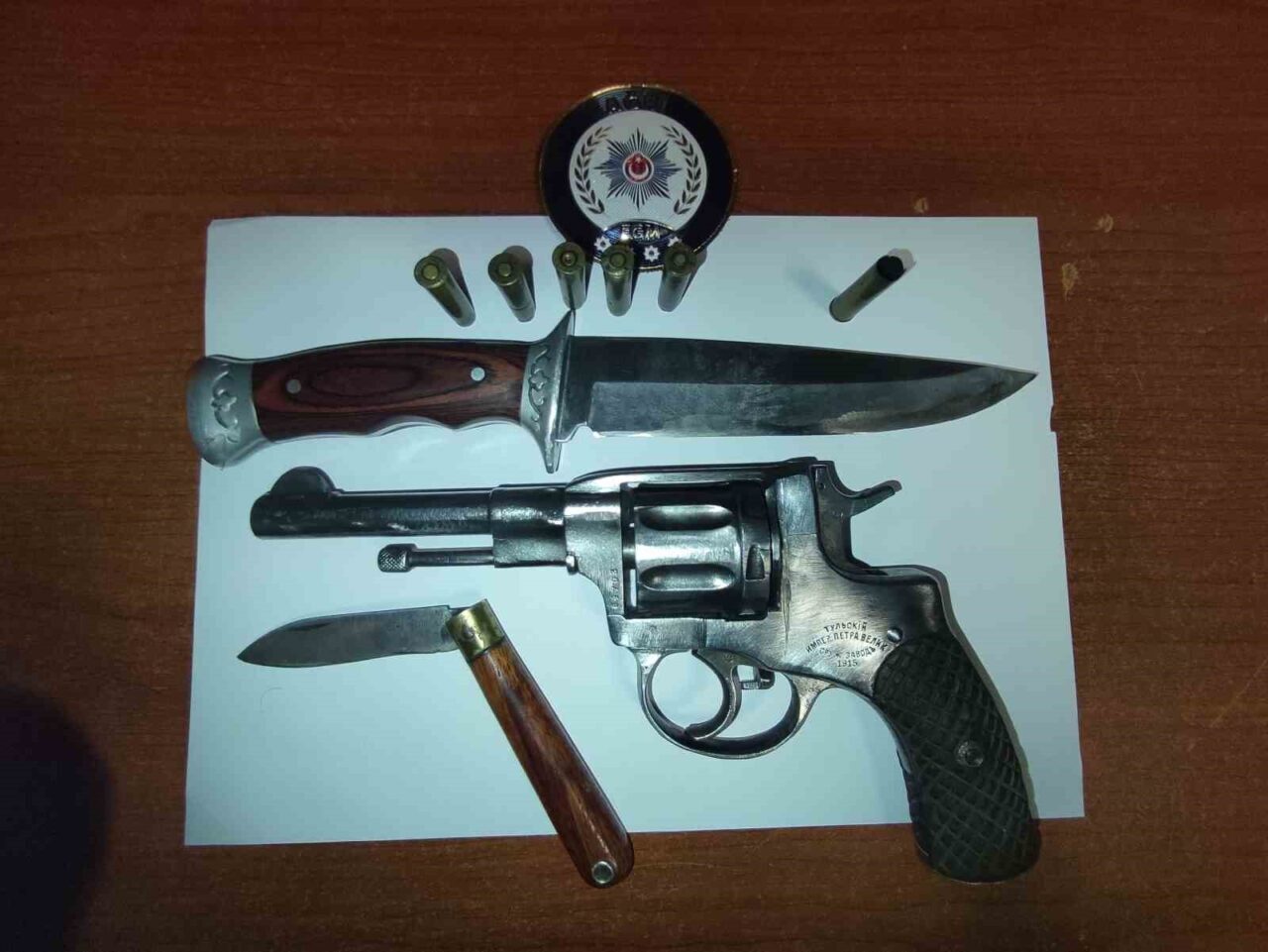 Ağrı’da aralarında husumet bulunan iki kardeşin kavgası hastanede son buldu.