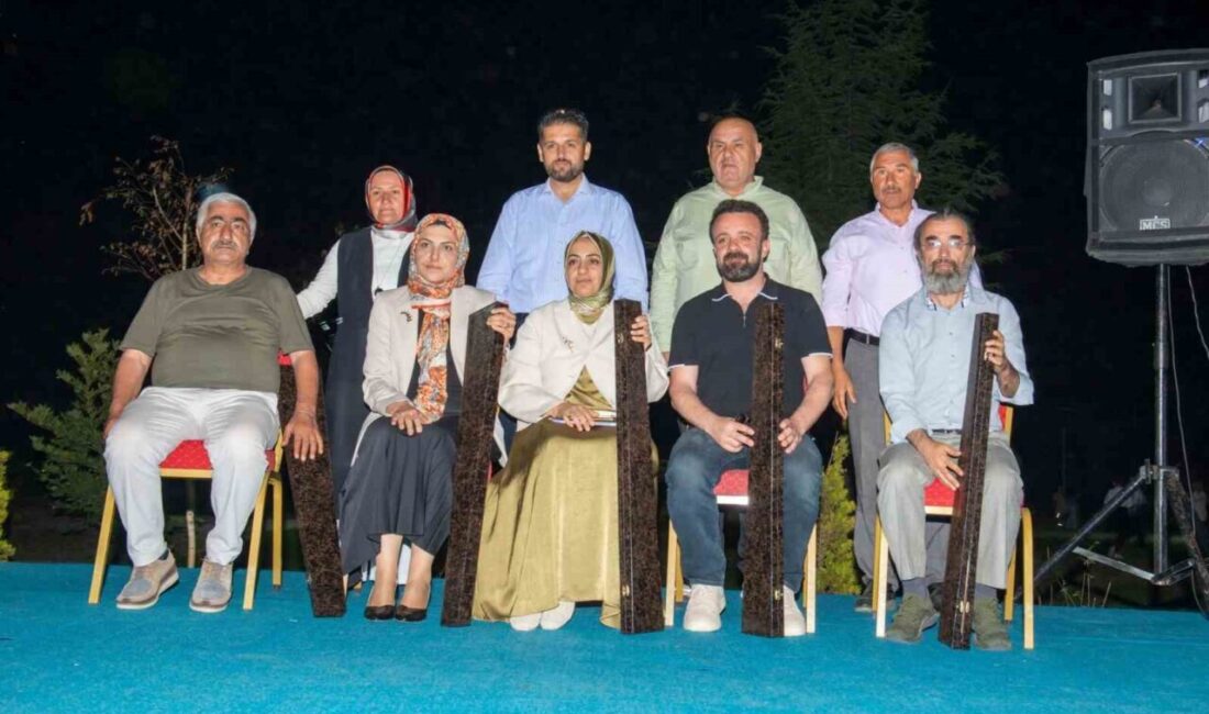 ‘Kubbet’ül İslam Ahlat Buluşmaları’ etkinlikleri kapsamında Bitlis’in Ahlat’a ilçesine gelen