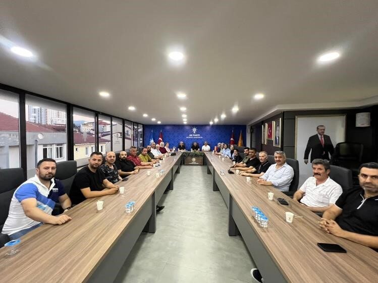 AK Parti Bilecik İl Başkanı Serkan Yıldırım başkanlığında haftalık olağan